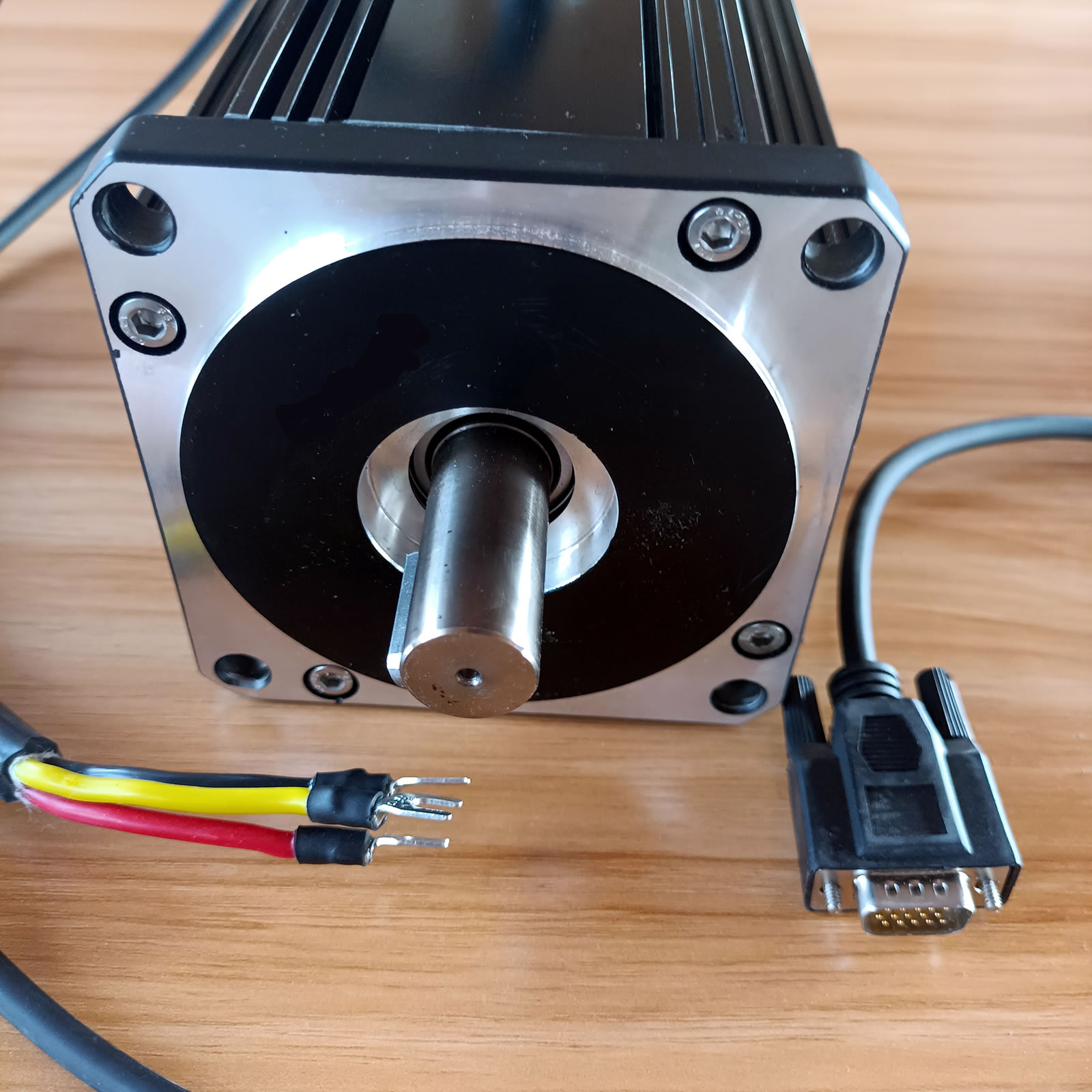 Servo Motor